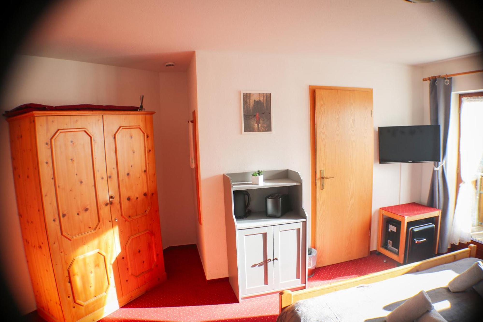 Gästehaus RIESENBÜHL Schluchsee Zimmer foto