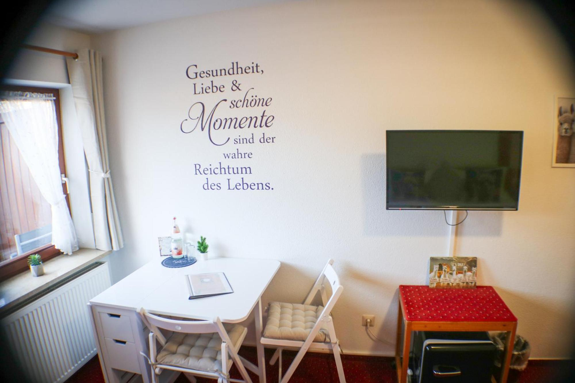 Gästehaus RIESENBÜHL Schluchsee Zimmer foto