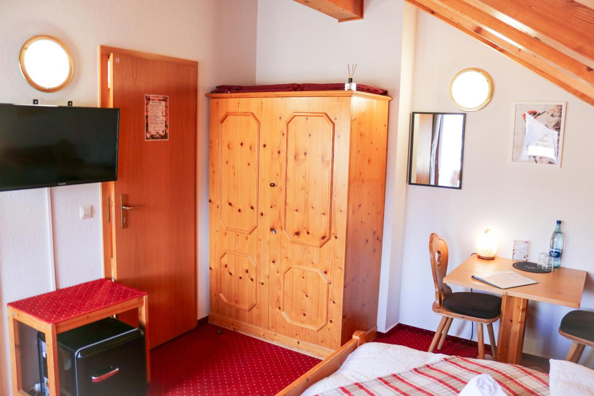 Gästehaus RIESENBÜHL Schluchsee Zimmer foto
